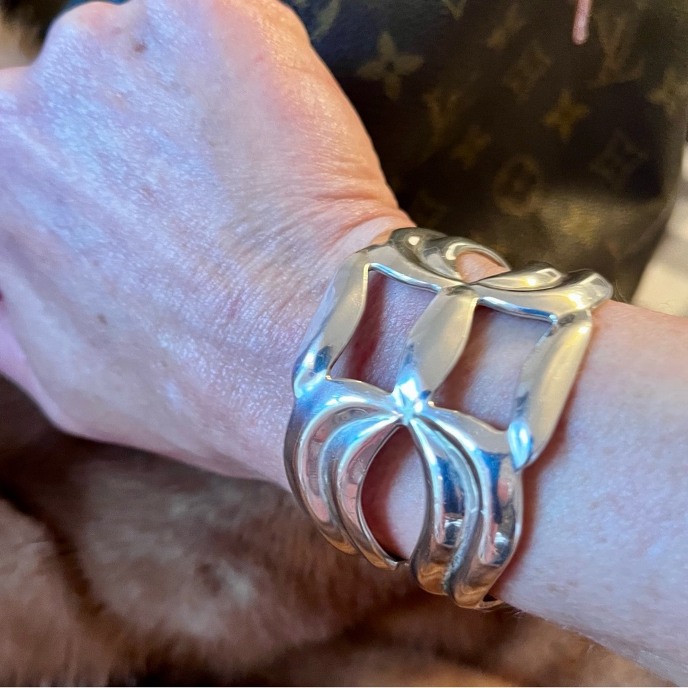 Beautiful sterling silver cuff bracelet